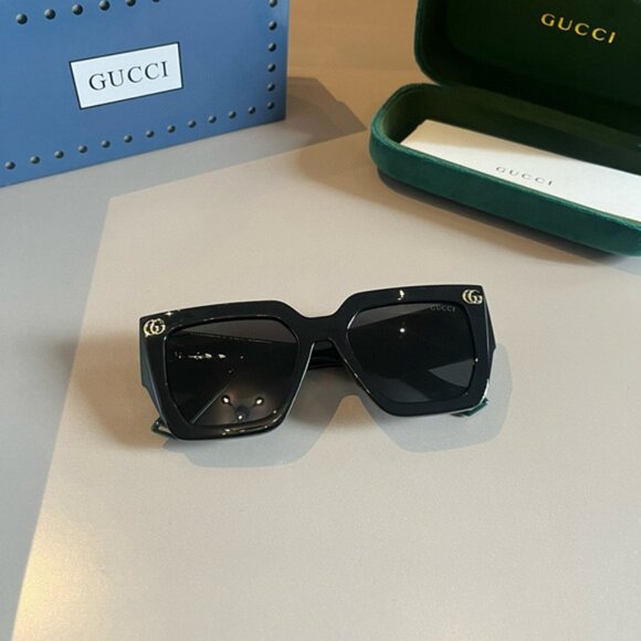 Gucci Women\'s Designer Sunglasses main image 4